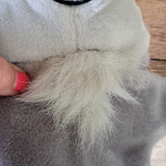 Vtg Disney 90's Pocahontas Meeko the Racoon Hand Puppet Mattel Gray Black Plush - Picture 4 of 13